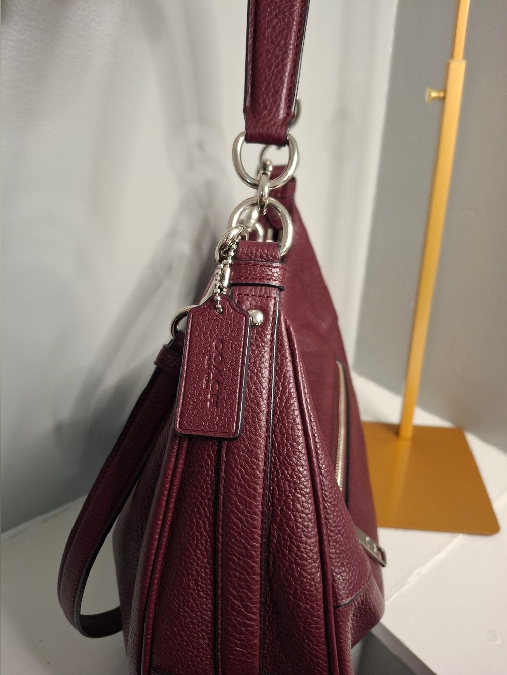 Coach Harley East West Hobo Bag 38250 Oxblood EUC - Picture 3 of 7